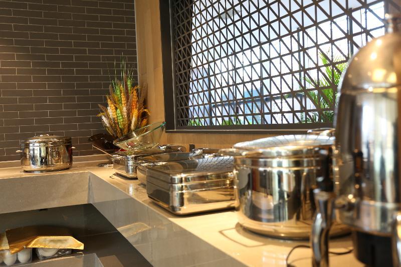 Qiu Guo Hotel Hua Mao Chaoyang  Dış mekan fotoğraf
